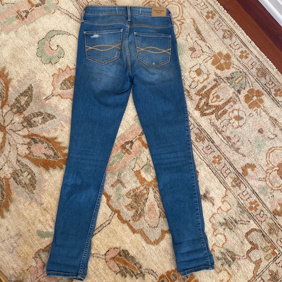 Abercrombie and Fitch jeans - Picture 3 of 6